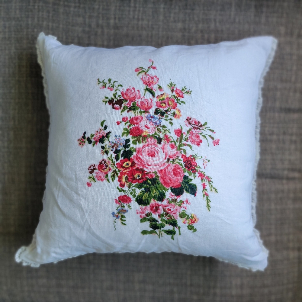 Lauren Ralph Lauren Floral Embroidered Pillow - White and Pink